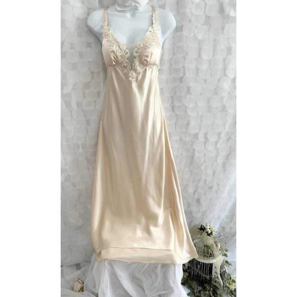 Flora Nikrooz Maxi Night Gown Sz S Champagne Stella Charmeuse Long Embroidered